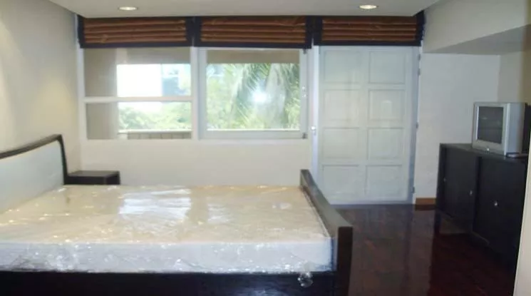 6  2 br Apartment for rent and sale in Ploenchit ,Bangkok BTS Ploenchit at Set among tropical atmosphere 1411286