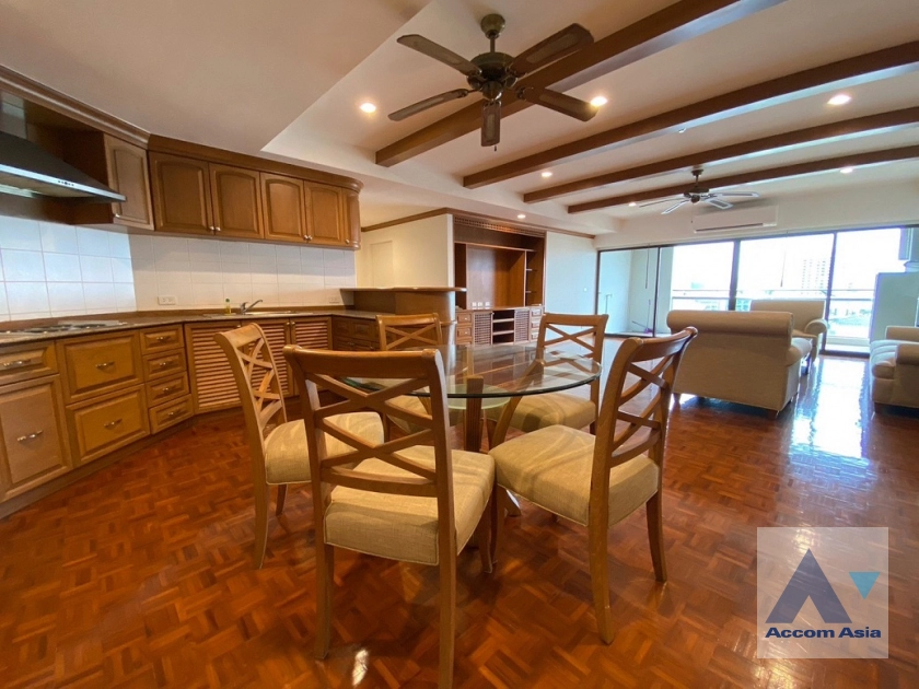 unit 2 Bedrooms  Condominium For Rent & Sale in Sathorn, Bangkok  near MRT Lumphini (1511308)