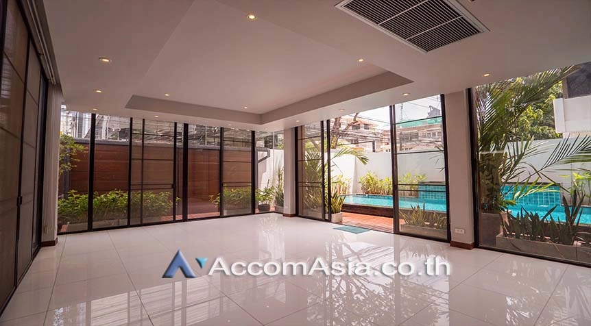 5  5 br House For Rent in Sukhumvit ,Bangkok BTS Thong Lo 2411318