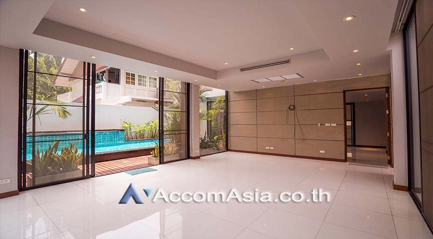 7  5 br House For Rent in Sukhumvit ,Bangkok BTS Thong Lo 2411318
