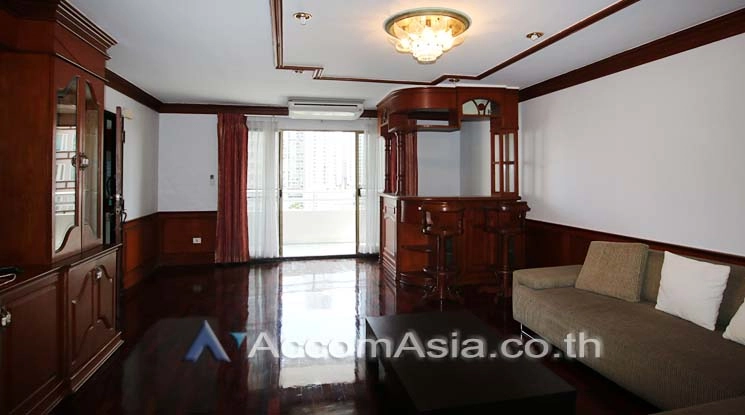 Pet friendly |  Regent On The Park 1 Condominium  3 Bedroom for Rent BTS Phrom Phong in Sukhumvit Bangkok