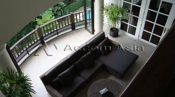 Pet friendly |  Luxury 1-Unit-Per-Floor Residence in Thonglo Apartment  3 Bedroom for Rent BTS Thong Lo in Sukhumvit Bangkok