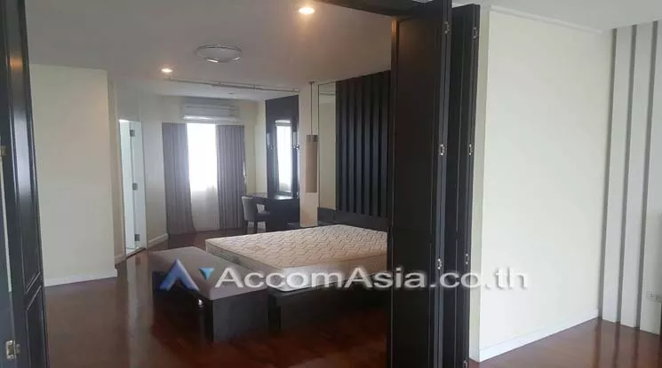 8  4 br Apartment For Rent in Sukhumvit ,Bangkok BTS Nana at Suite for family 1411400