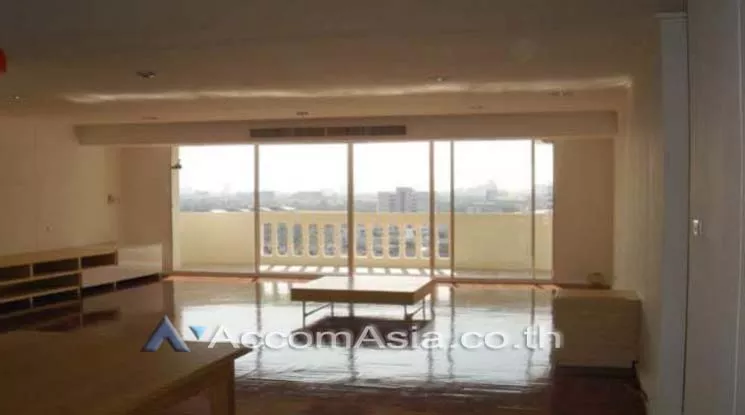  Perfect For Family Apartment  3 Bedroom for Rent BTS Chong Nonsi in Sathorn Bangkok
