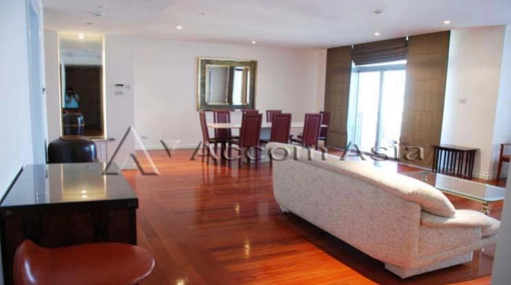 unitPet friendly |  3 Bedrooms  Condominium For Rent in Ploenchit, Bangkok  near BTS Ploenchit (1511425)