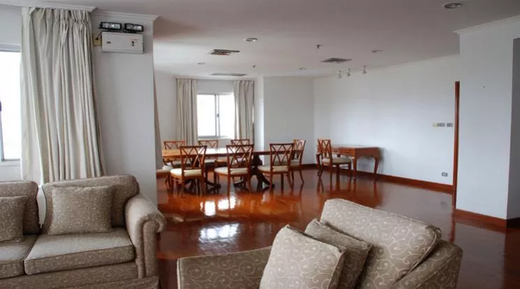  3 Bedrooms  Apartment For Rent in Sathorn, Bangkok  near BRT Technic Krungthep (2046803)