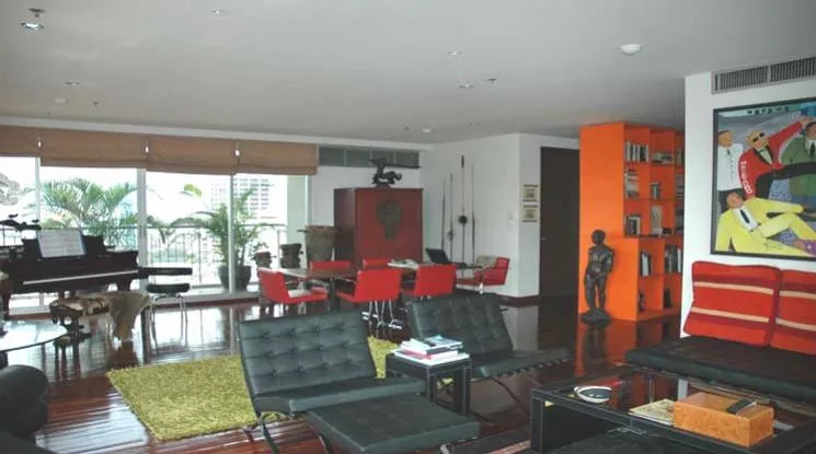  1  4 br Apartment For Rent in Silom ,Bangkok BTS Surasak at A Unique design and Terrace 1411475