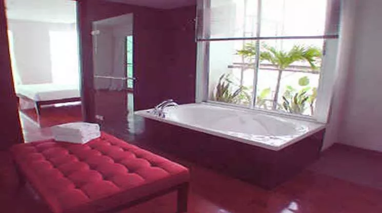 4  4 br Apartment For Rent in Silom ,Bangkok BTS Surasak at A Unique design and Terrace 1411475