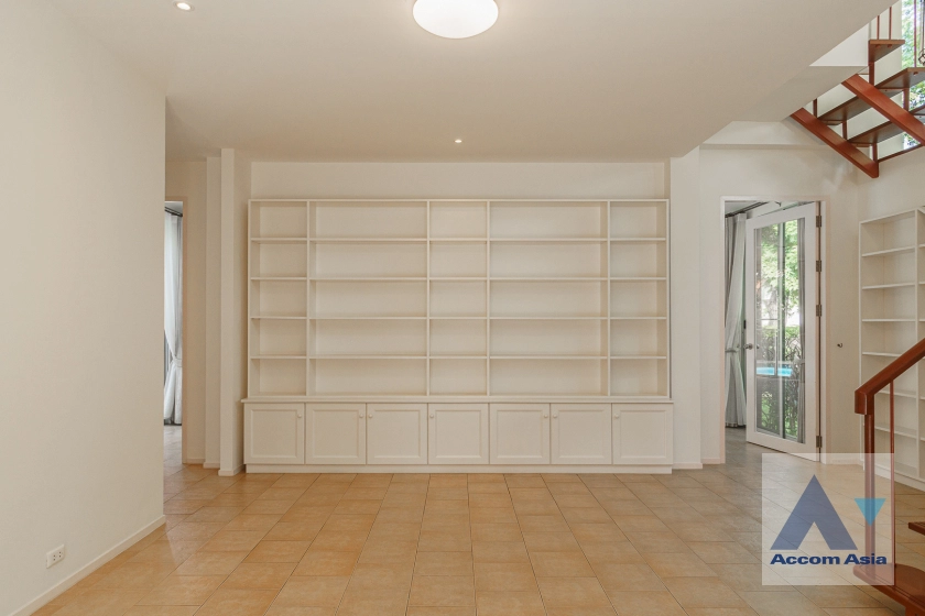 house for rent in New Phetchaburi, Bangkok Code 1711491