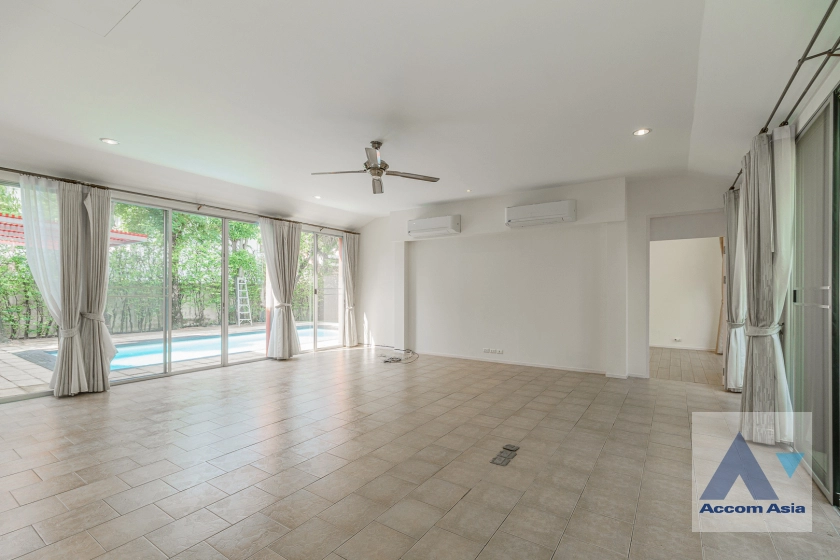 house for rent in New Phetchaburi, Bangkok Code 1711491