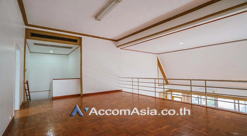 12  3 br Apartment For Rent in Sukhumvit ,Bangkok  at Oasis at Sukhumvit 20473