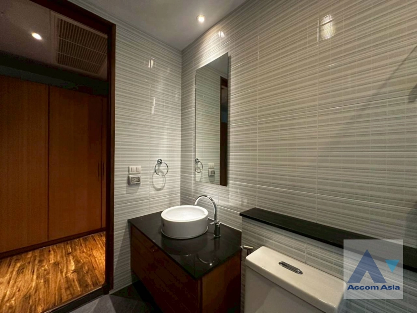 39  4 br House for rent and sale in Pattanakarn ,Bangkok BTS On Nut at Panya Pattanakarn Village 1811526