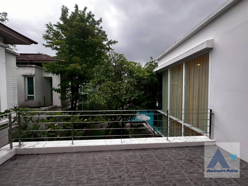 45  4 br House for rent and sale in Pattanakarn ,Bangkok BTS On Nut at Panya Pattanakarn Village 1811526