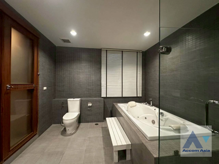 35  4 br House for rent and sale in Pattanakarn ,Bangkok BTS On Nut at Panya Pattanakarn Village 1811526