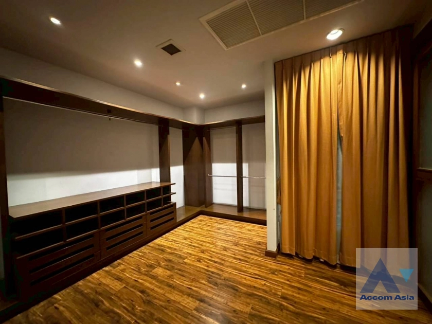 34  4 br House for rent and sale in Pattanakarn ,Bangkok BTS On Nut at Panya Pattanakarn Village 1811526