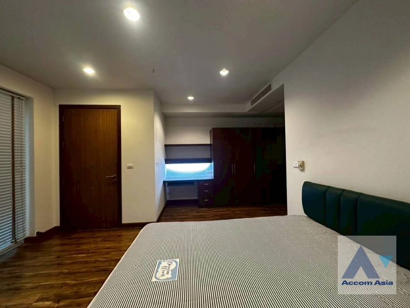 30  4 br House for rent and sale in Pattanakarn ,Bangkok BTS On Nut at Panya Pattanakarn Village 1811526