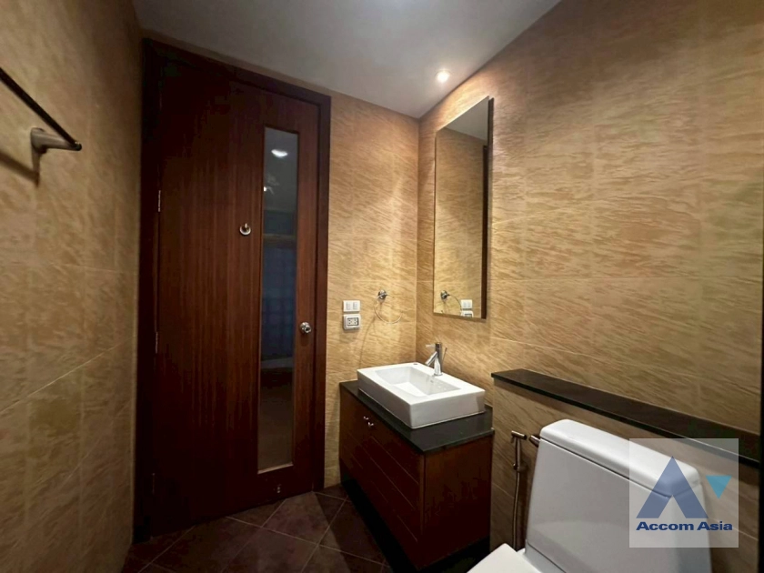 42  4 br House for rent and sale in Pattanakarn ,Bangkok BTS On Nut at Panya Pattanakarn Village 1811526