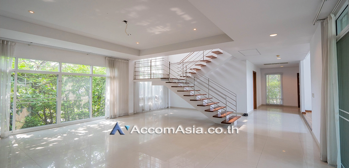 6  4 br House for rent and sale in Pattanakarn ,Bangkok BTS On Nut at Panya Pattanakarn Village 1811527