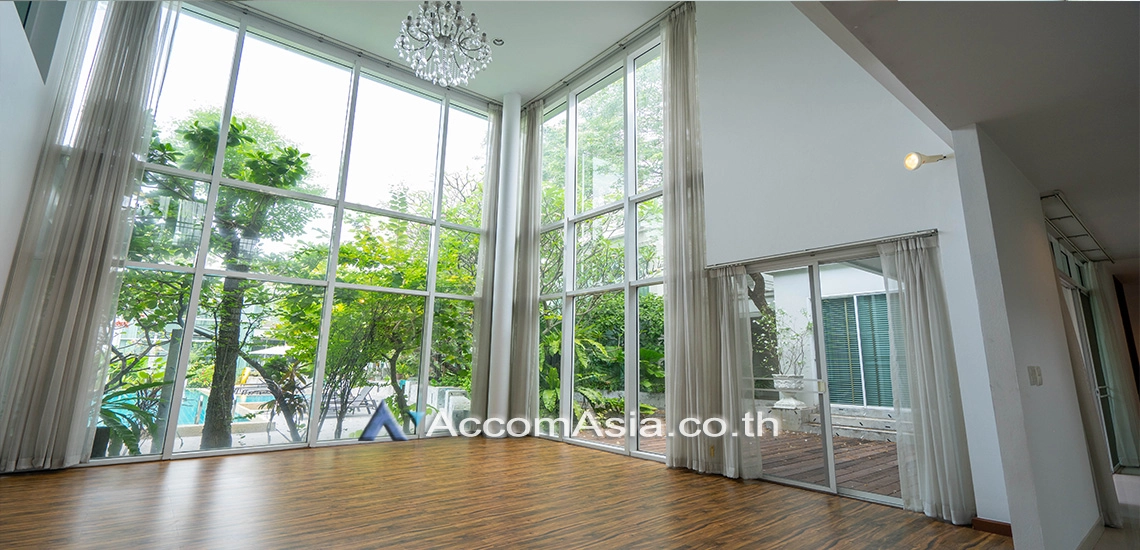 4  4 br House for rent and sale in Pattanakarn ,Bangkok BTS On Nut at Panya Pattanakarn Village 1811527