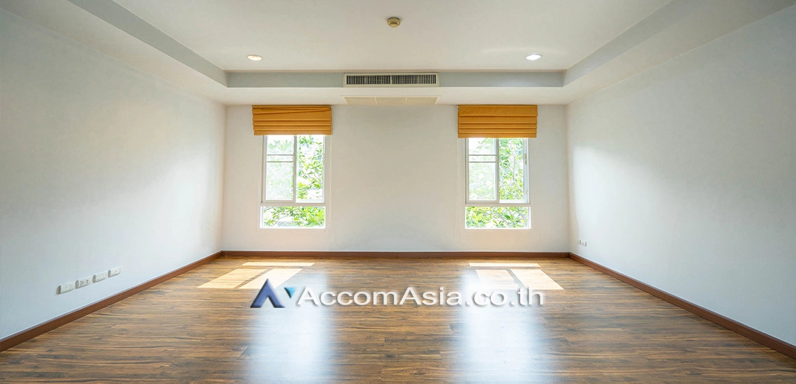 17  4 br House for rent and sale in Pattanakarn ,Bangkok BTS On Nut at Panya Pattanakarn Village 1811527