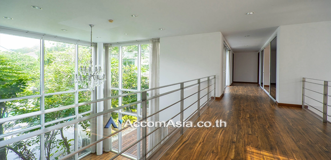 11  4 br House for rent and sale in Pattanakarn ,Bangkok BTS On Nut at Panya Pattanakarn Village 1811527