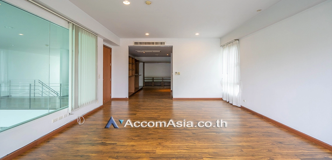 13  4 br House for rent and sale in Pattanakarn ,Bangkok BTS On Nut at Panya Pattanakarn Village 1811527