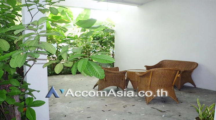 5  4 br House For Rent in Pattanakarn ,Bangkok BTS On Nut at Panya Pattanakarn Village 1811528