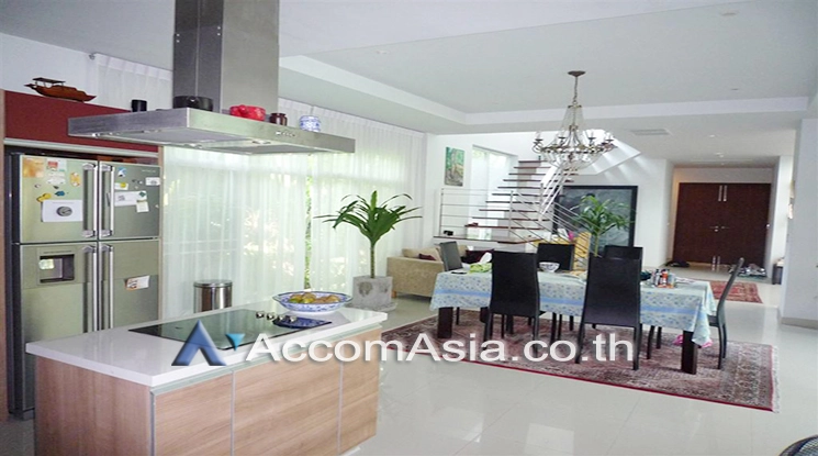 10  4 br House For Rent in Pattanakarn ,Bangkok BTS On Nut at Panya Pattanakarn Village 1811528