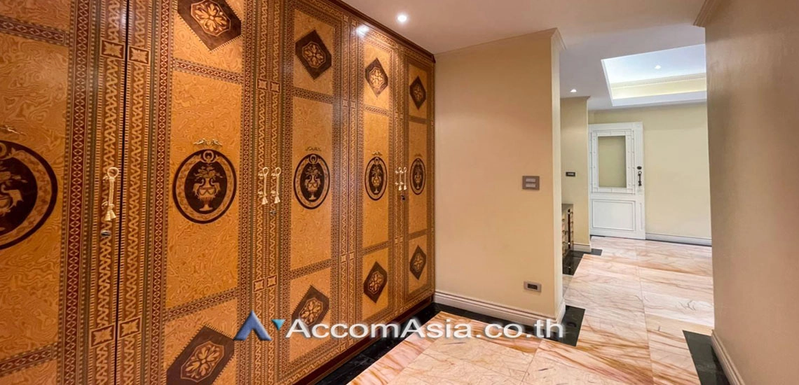 17  3 br House for rent and sale in Sukhumvit ,Bangkok BTS Ekkamai 9002401