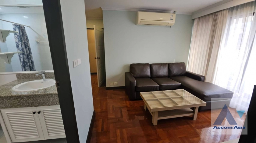 unit 2 Bedrooms  Condominium For Rent in Sukhumvit, Bangkok  near BTS Asok (1511616)