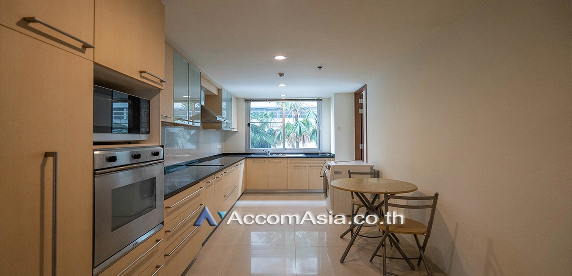 6  3 br Apartment For Rent in Silom ,Bangkok BTS Surasak at High-end Low Rise  1411629