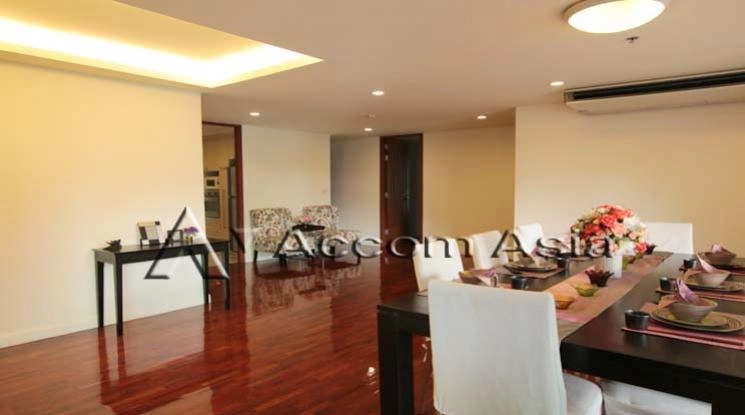 4  3 br Apartment for rent and sale in Silom ,Bangkok BTS Surasak at High-end Low Rise  1411631