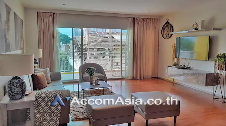 Big Balcony |  Silver Heritage Condominium  2 Bedroom for Rent BTS Thong Lo in Sukhumvit Bangkok