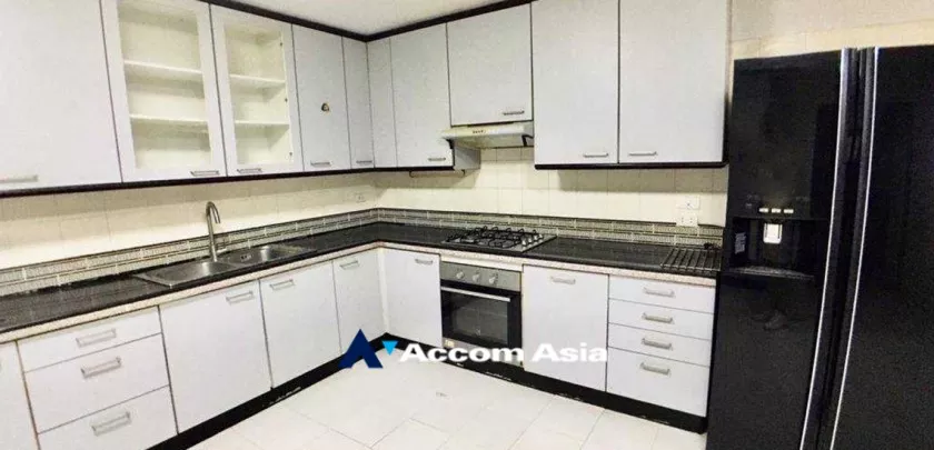 5  3 br Condominium For Rent in Sukhumvit ,Bangkok BTS Ekkamai at Oriental Tower 1511652