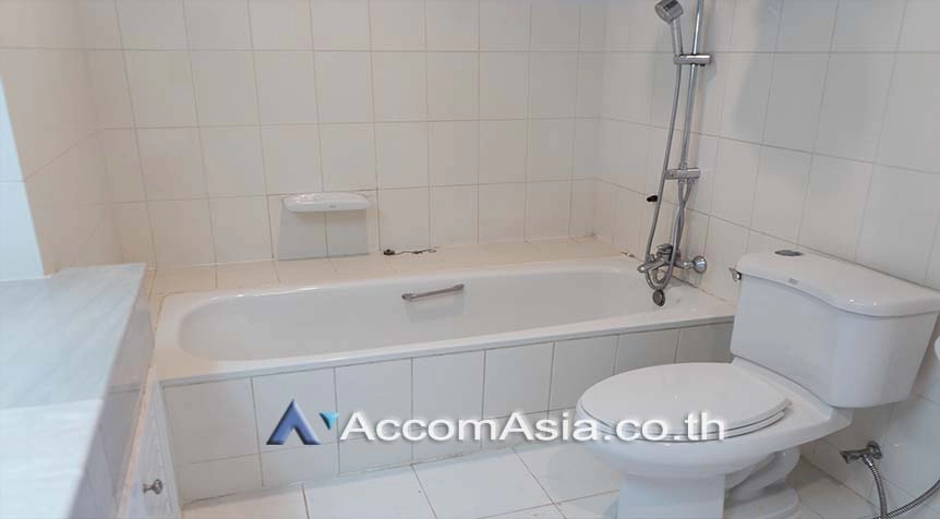 12  3 br Apartment For Rent in Sukhumvit ,Bangkok BTS Thong Lo at Greenery Space In Bangkok 1411679