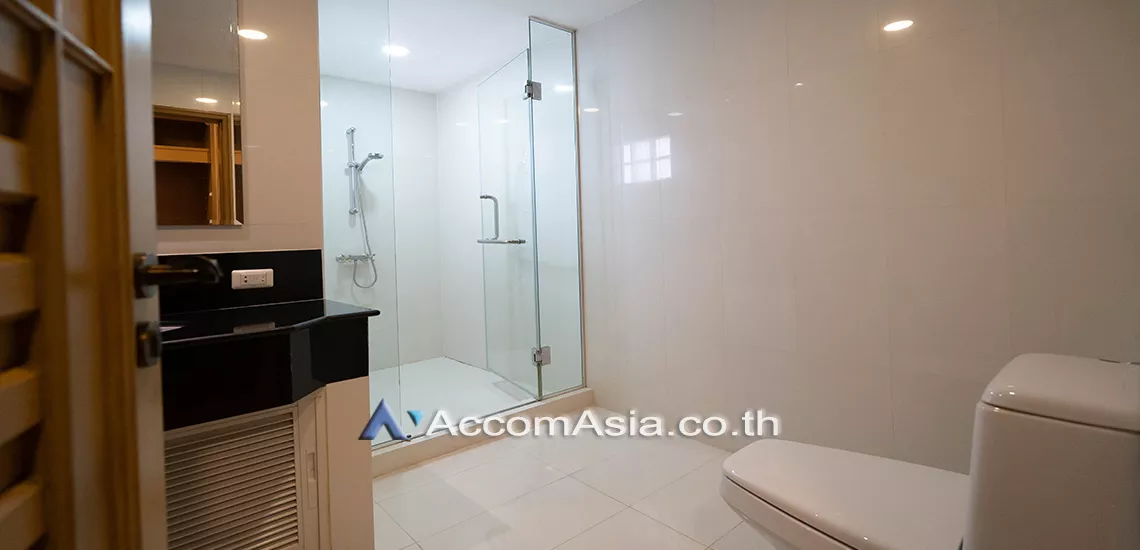 10  3 br Apartment For Rent in Sukhumvit ,Bangkok BTS Phrom Phong at Classic Style - High Standard Apartment in a Prime Location 1511690