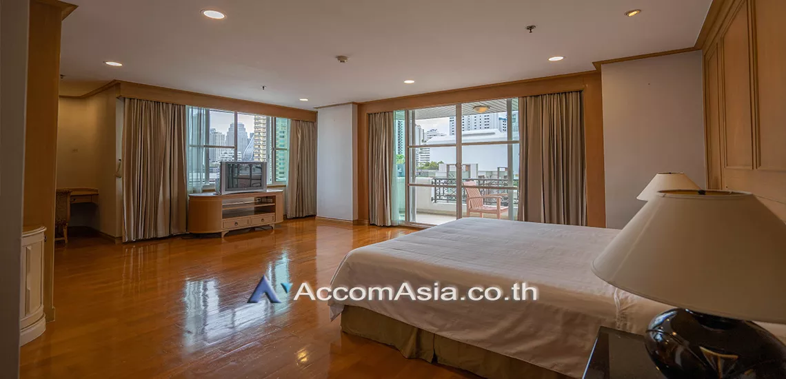 8  3 br Apartment For Rent in Sukhumvit ,Bangkok BTS Phrom Phong at Classic Style - High Standard Apartment in a Prime Location 1511690