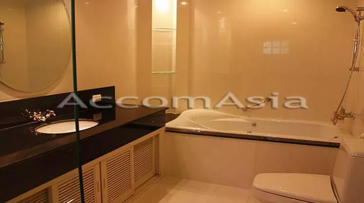 9  2 br Apartment For Rent in Sukhumvit ,Bangkok BTS Phrom Phong at Classic Style - High Standard Apartment in a Prime Location 1511691