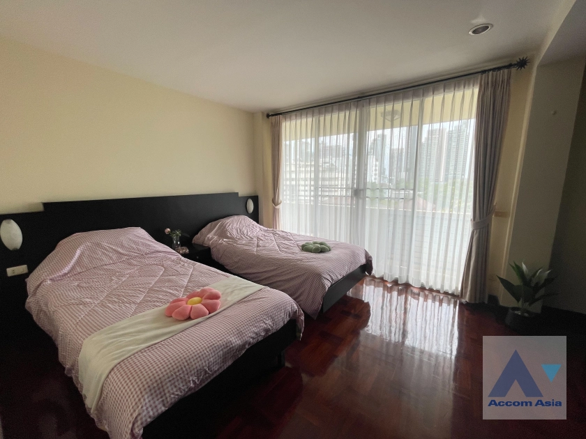 13  3 br Apartment for rent and sale in Sukhumvit ,Bangkok BTS Thong Lo at Pet-Friendly, Cozy and Serene Serviced Apartment in Thonglor 1411695