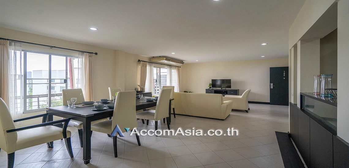 Pet friendly |  Pet-Friendly, Cozy and Serene Serviced Apartment in Thonglor Apartment  2 Bedroom for Rent BTS Thong Lo in Sukhumvit Bangkok