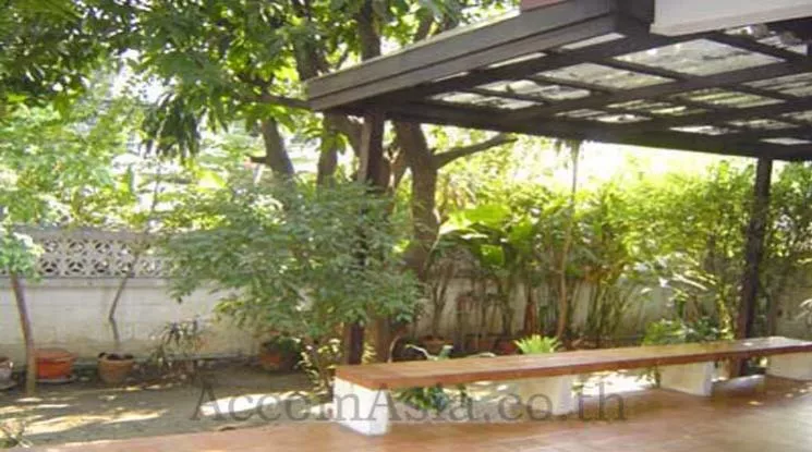 unitPet friendly |  3 Bedrooms  House For Rent & Sale in Sukhumvit, Bangkok  near BTS Phrom Phong (9002501)