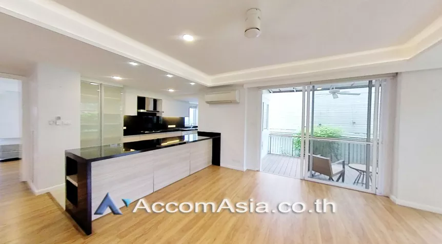 unitPet friendly |  4 Bedrooms  Apartment For Rent & Sale in Sathorn, Bangkok  near BTS Chong Nonsi (1411704)