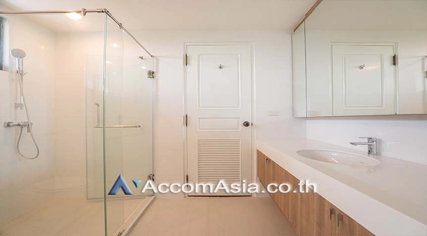 14  4 br Apartment For Rent in Sathorn ,Bangkok BTS Chong Nonsi at Kid Friendly Place Short Walk to Nang Linchi Road 1411706