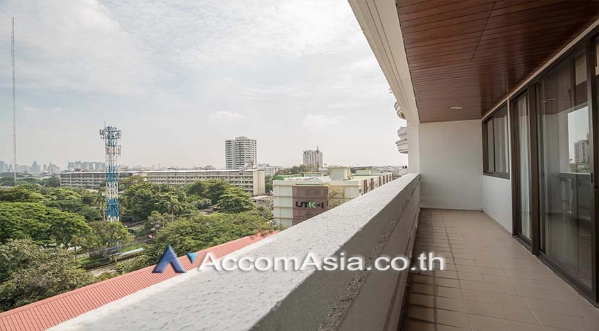 9  4 br Apartment For Rent in Sathorn ,Bangkok BTS Chong Nonsi at Kid Friendly Place Short Walk to Nang Linchi Road 1411706
