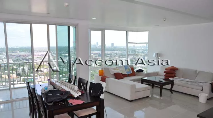  1  3 br Condominium For Rent in Sukhumvit ,Bangkok BTS Ekkamai at Fullerton Sukhumvit 1511728