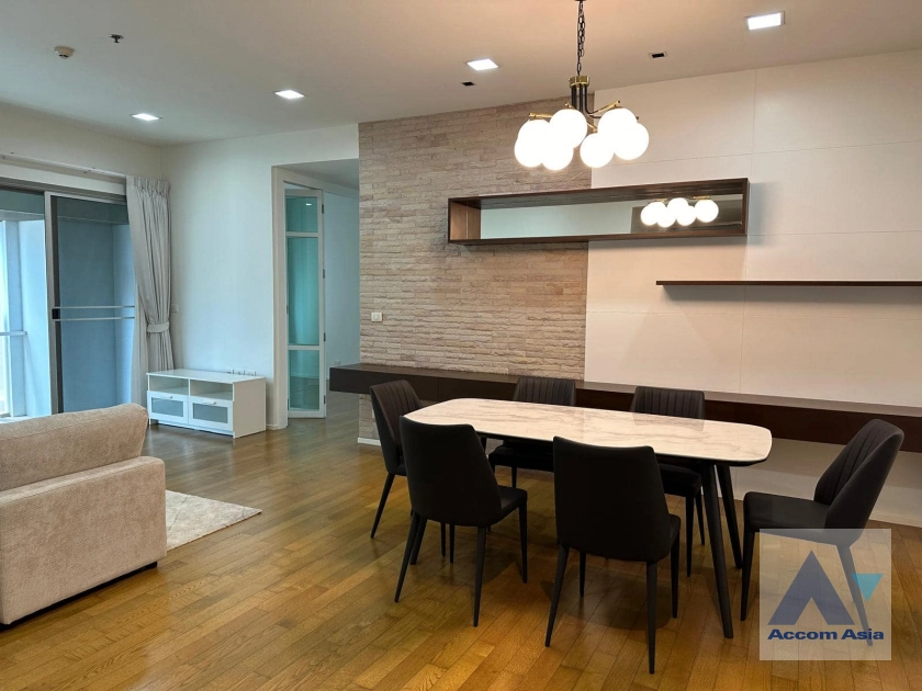 unitPet friendly |  3 Bedrooms  Condominium For Rent in Sukhumvit, Bangkok  near BTS Phrom Phong (1511766)