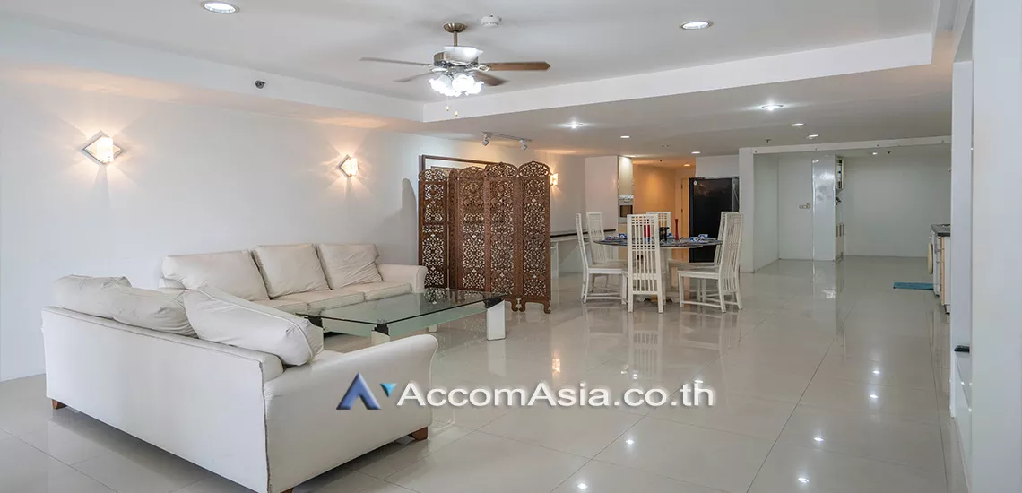 Pet friendly |  Las Colinas Condominium  3 Bedroom for Rent MRT Sukhumvit in Sukhumvit Bangkok