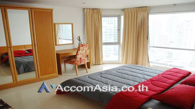 unit 2 Bedrooms  Condominium For Rent in Sukhumvit, Bangkok  near BTS Nana (1511805)
