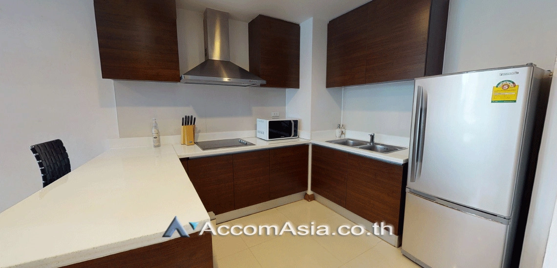 unit 2 Bedrooms  Condominium For Rent & Sale in Ploenchit, Bangkok  near BTS Ratchadamri (1511815)