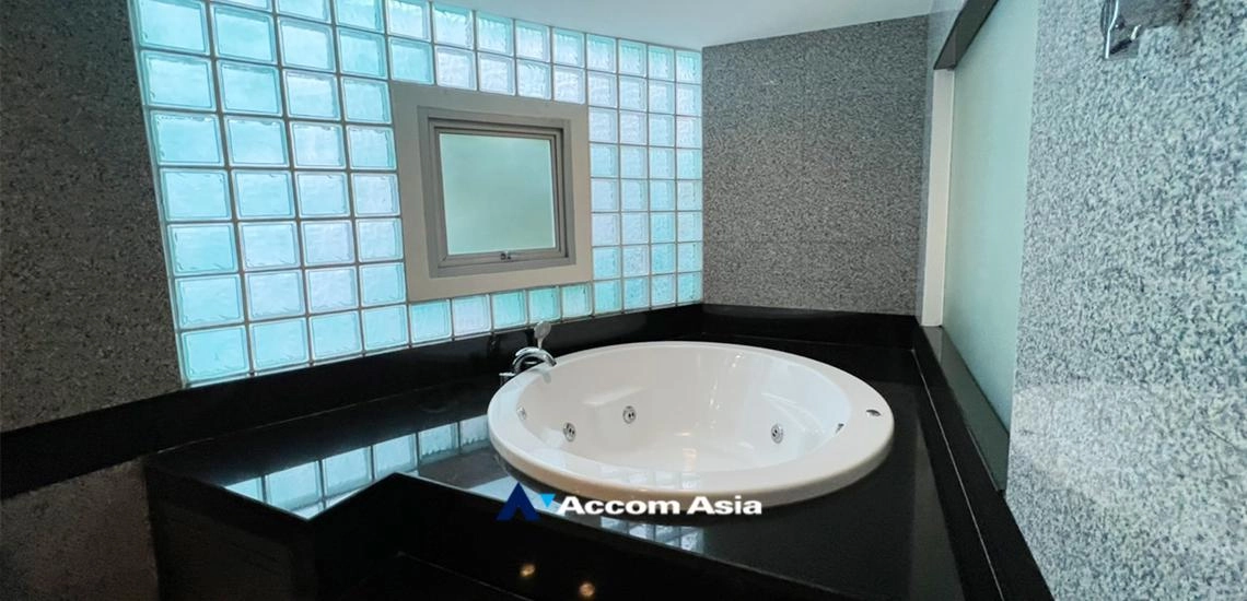 6  3 br Apartment for rent and sale in Sukhumvit ,Bangkok BTS Phra khanong at Modern Living Style 1411824